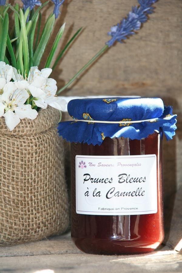 Prunes Bleues à la Cannelle
